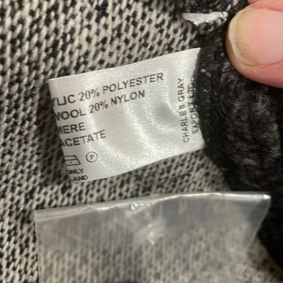 Blarney Woollen Mills Maggi Wool Cape Gray Black - O/S - NWOT - $298.00 - Picture 9 of 16